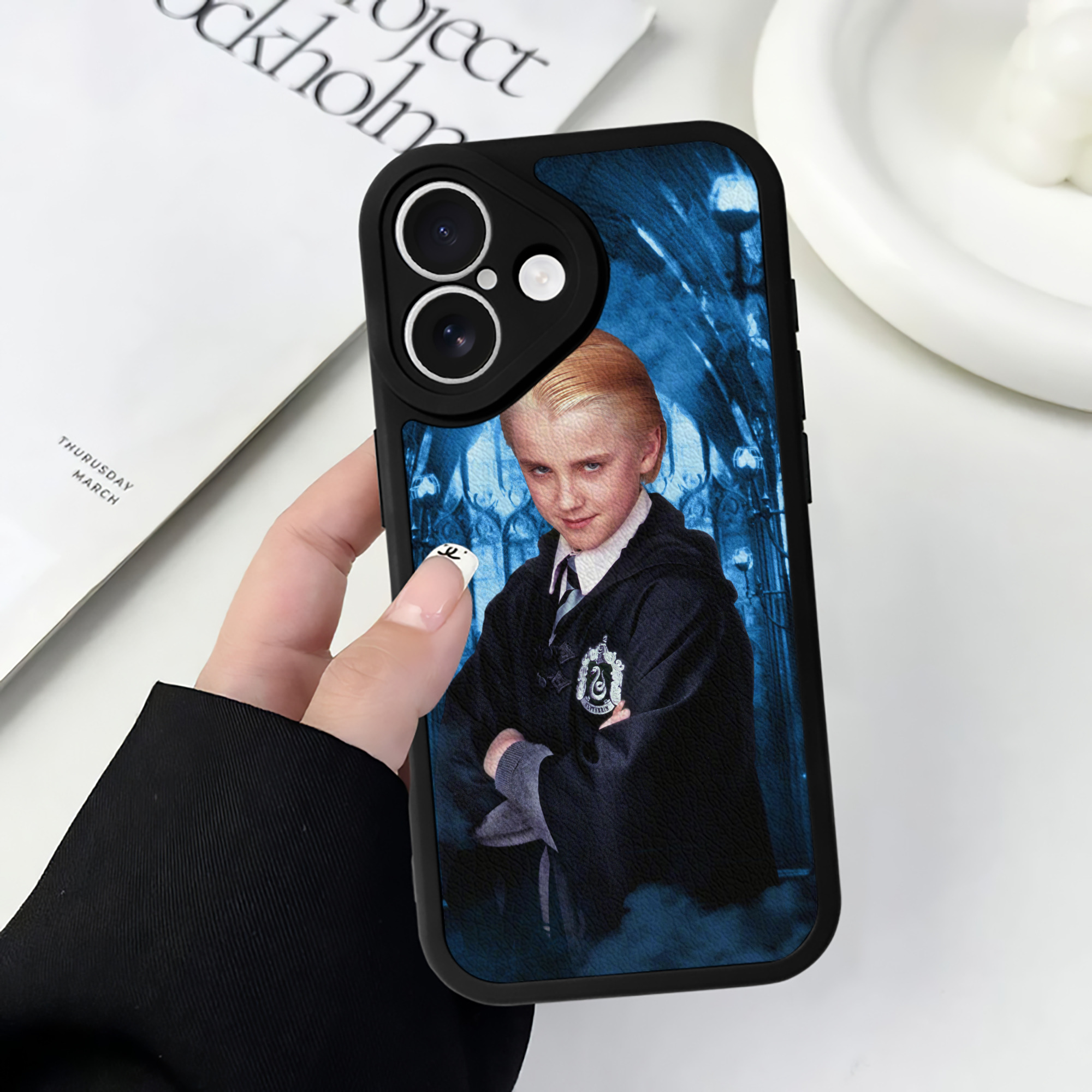 （画像用） Harry Potter ハリー・ポッターシリーズ 【iPhone 16シリーズ対応】シリコンスマホケース（レザー調） 材質：シリコン